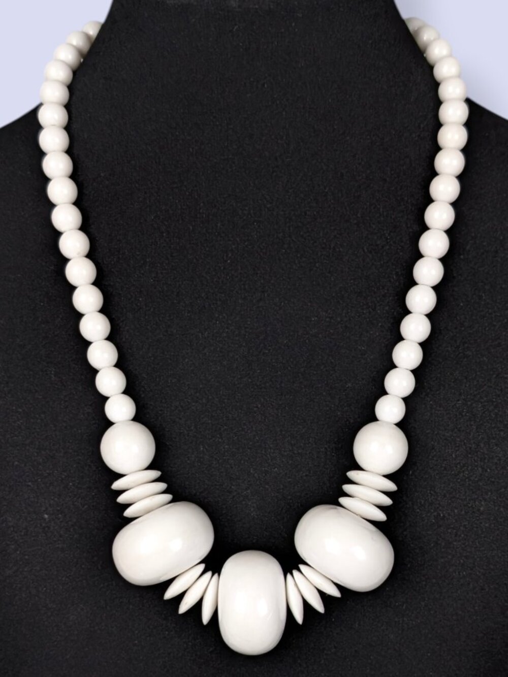 Vintage Chunky White Lucite Beaded Necklace